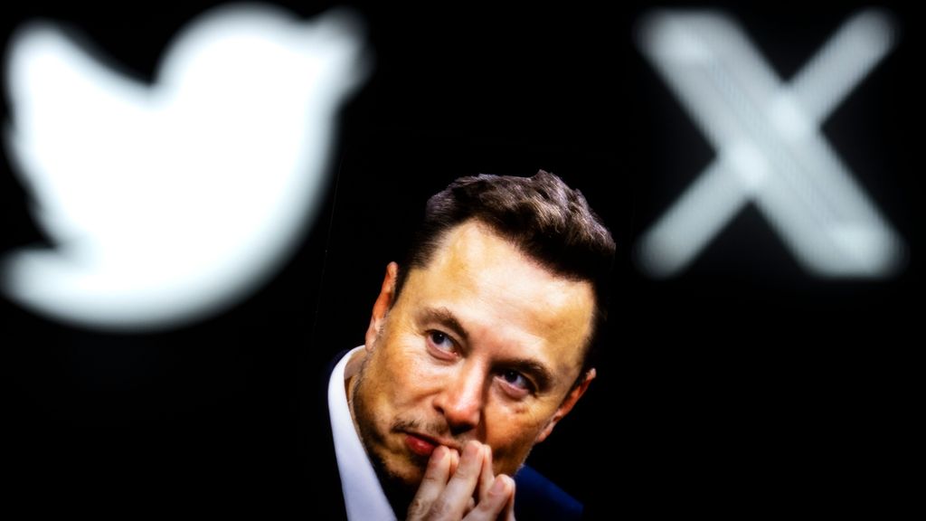 Elon Musk cambia el logo de Twitter por una "X"