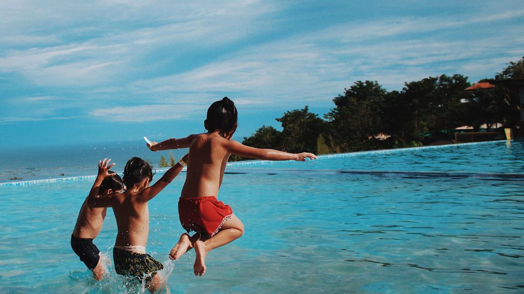 Evita la otitis de piscina. FUENTE: Pexels