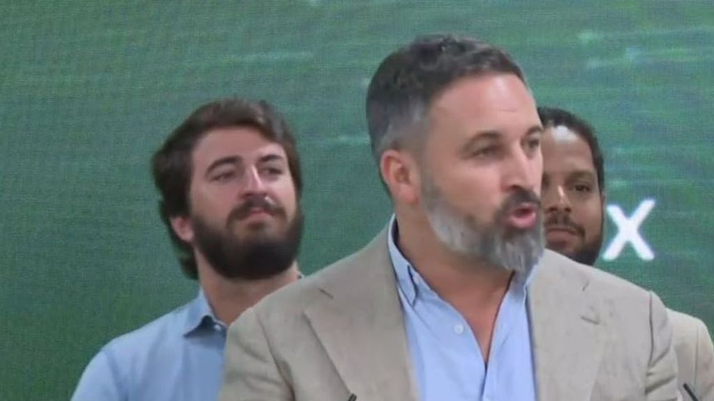 Santiago Abascal: "Pedro Sánchez puede ser investido con apoyo de los terroristas"