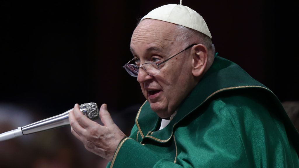 El Papa a un joven trans: "El Señor siempre camina con nosotros, incluso si somos pecadores"
