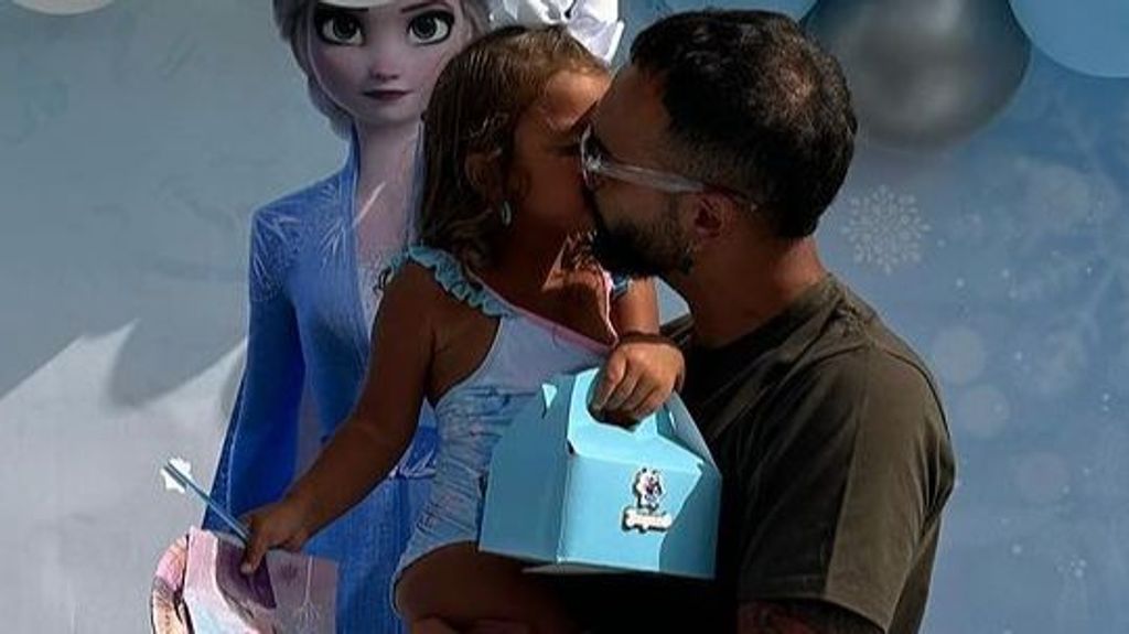 Así ha sido la espectacular fiesta ambientada en 'Frozen' de Junquera, la hija de Manuel Cortés