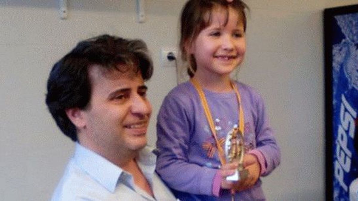 Carlos y Carolina, el día en que ella ganó un premio de ajedrez