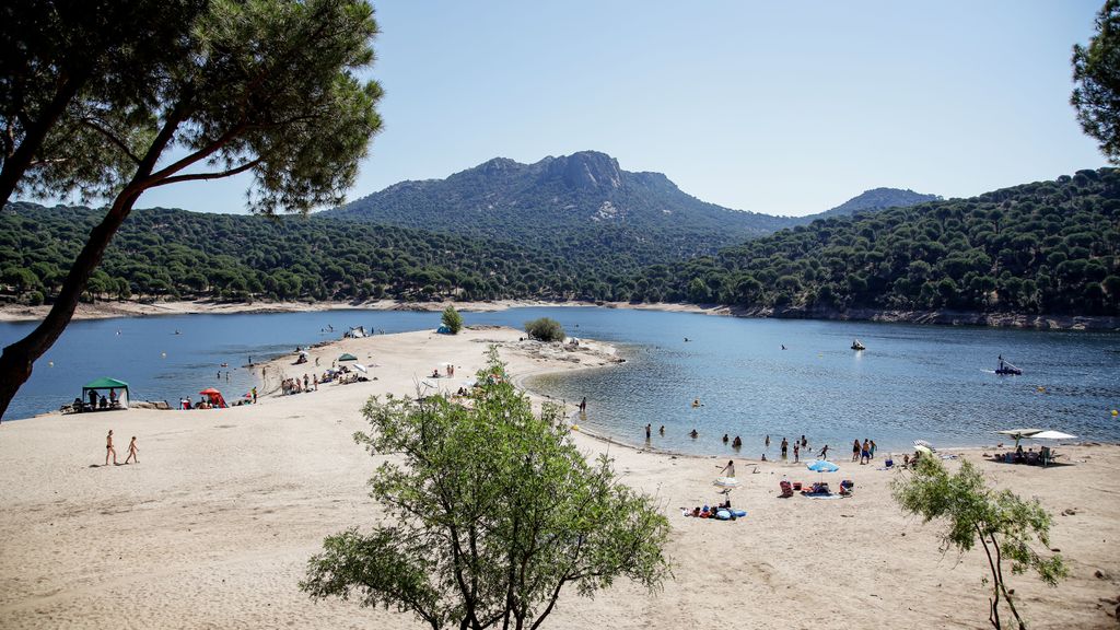 Un joven de 34 años muere ahogado en el pantano de San Juan tras sufrir un accidente nadando