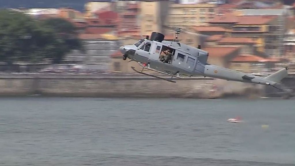 Miles de personas acuden a Gijón, Asturias, para disfrutar del Festival del Cielo