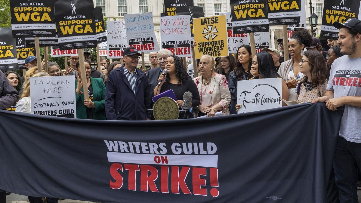 La huelga de actores en Hollywood se suma al paro de guionistas y colapsa totalmente la industria