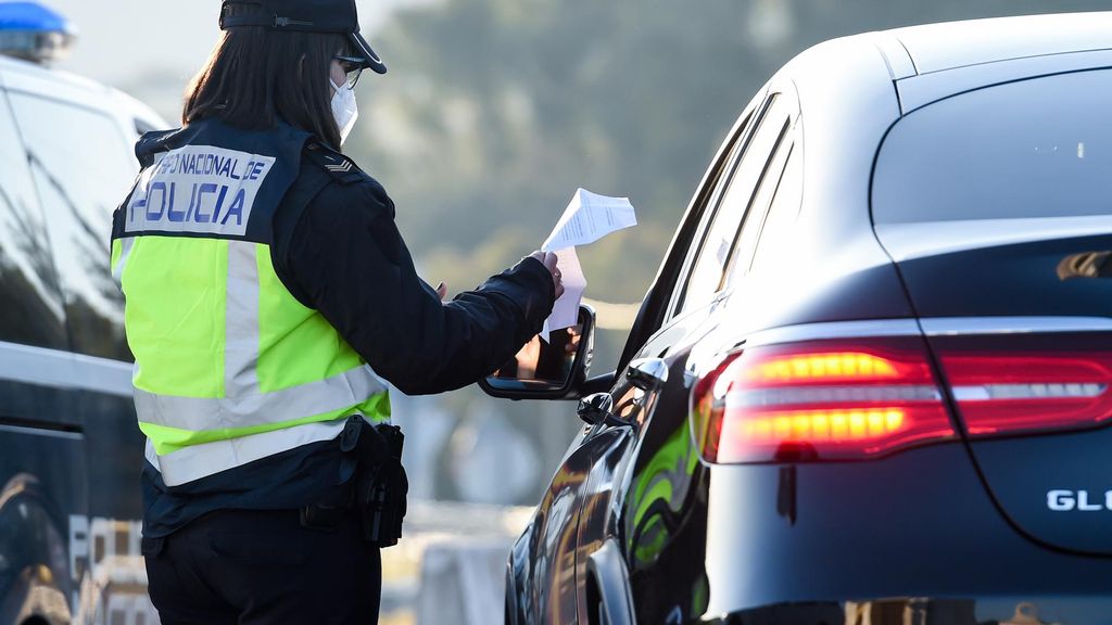 Archivo - Perdida de puntos en el carnet de conducir por un control policial