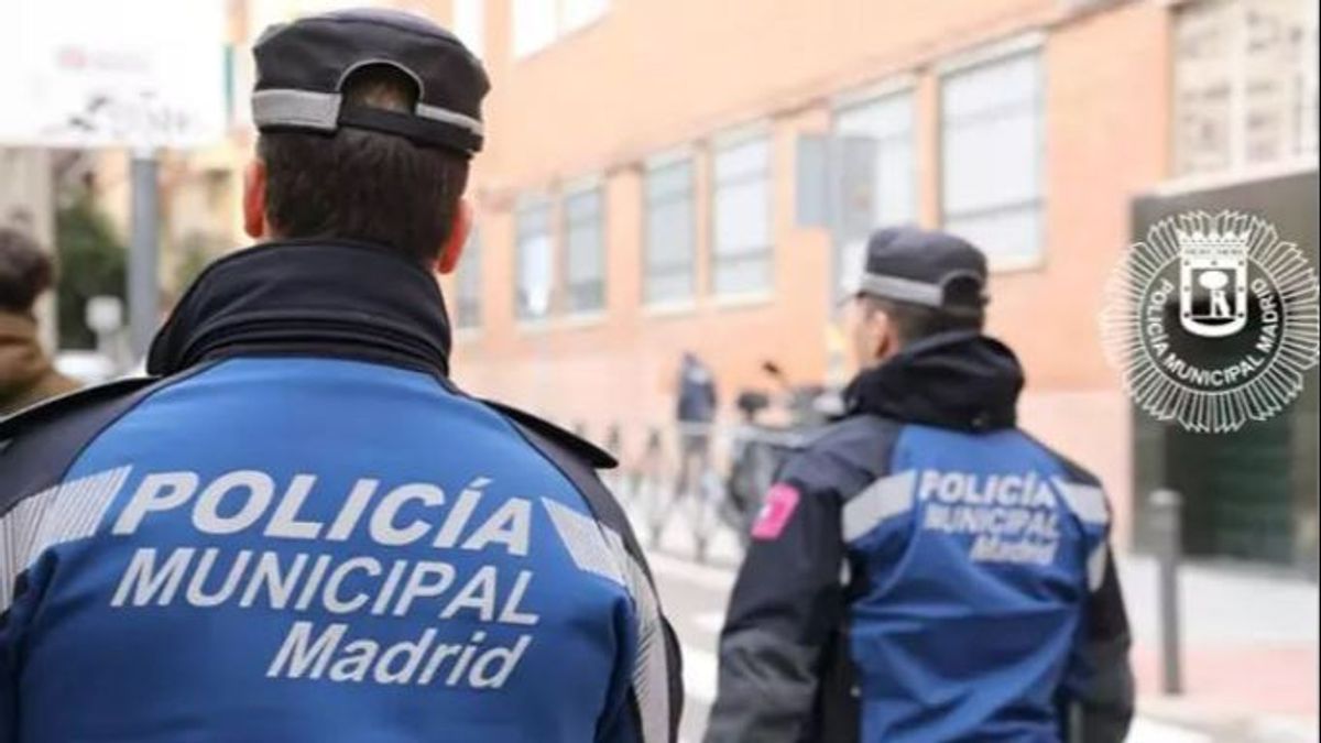 Encuentran a una niña de 4 años deambulando mientras sus padres estaban drogados en un coche en Madrid