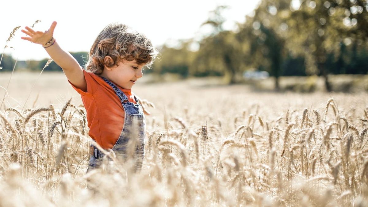 Razones por las que mi hijo habla solo