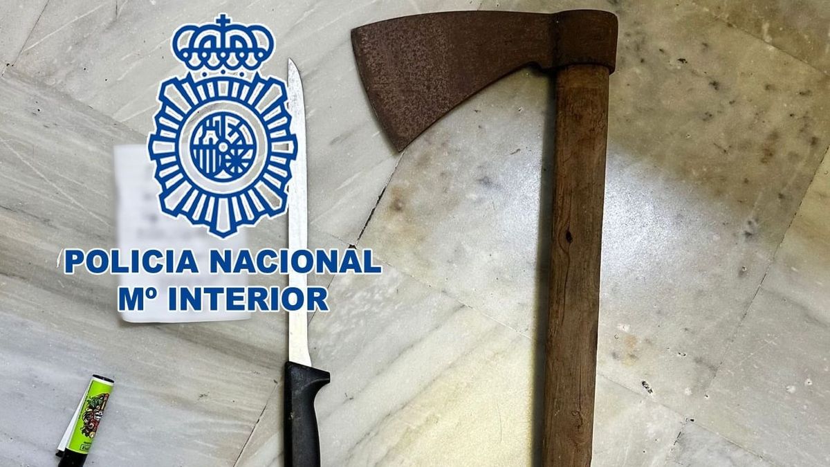 Detienen a un hombre que amenazaba con prenderse fuego "para quemar el monte y a los policías" en Alcoy