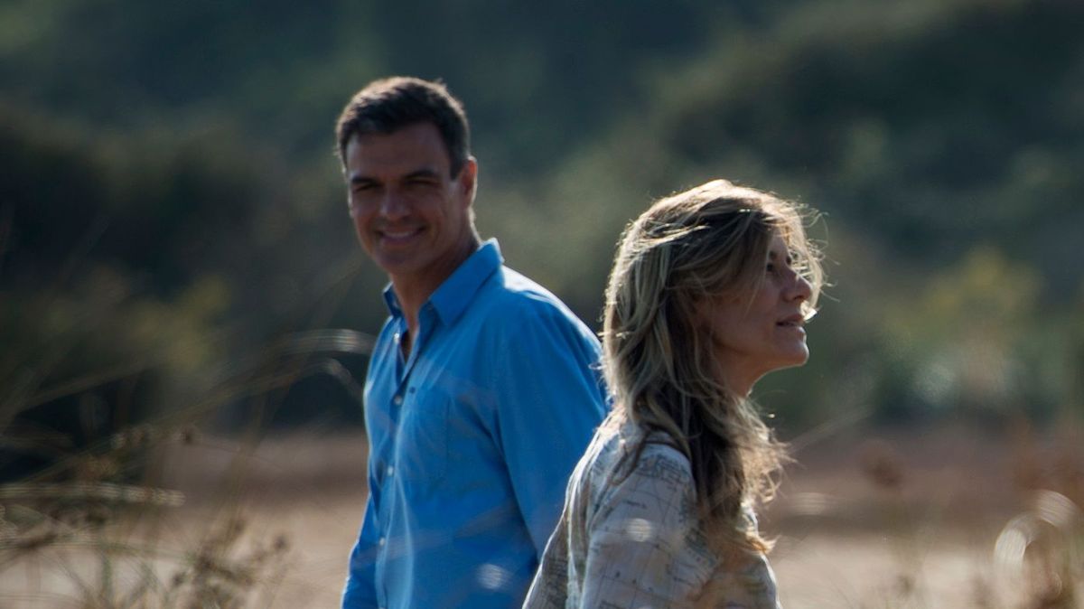 Pedro Sánchez y su mujer, Begoña, durante unas vacaciones en Doñana