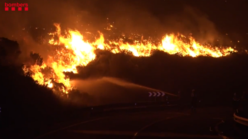 Interior levanta el confinamiento en Colera, Portbou y Llançà, Girona: el incendio continúa