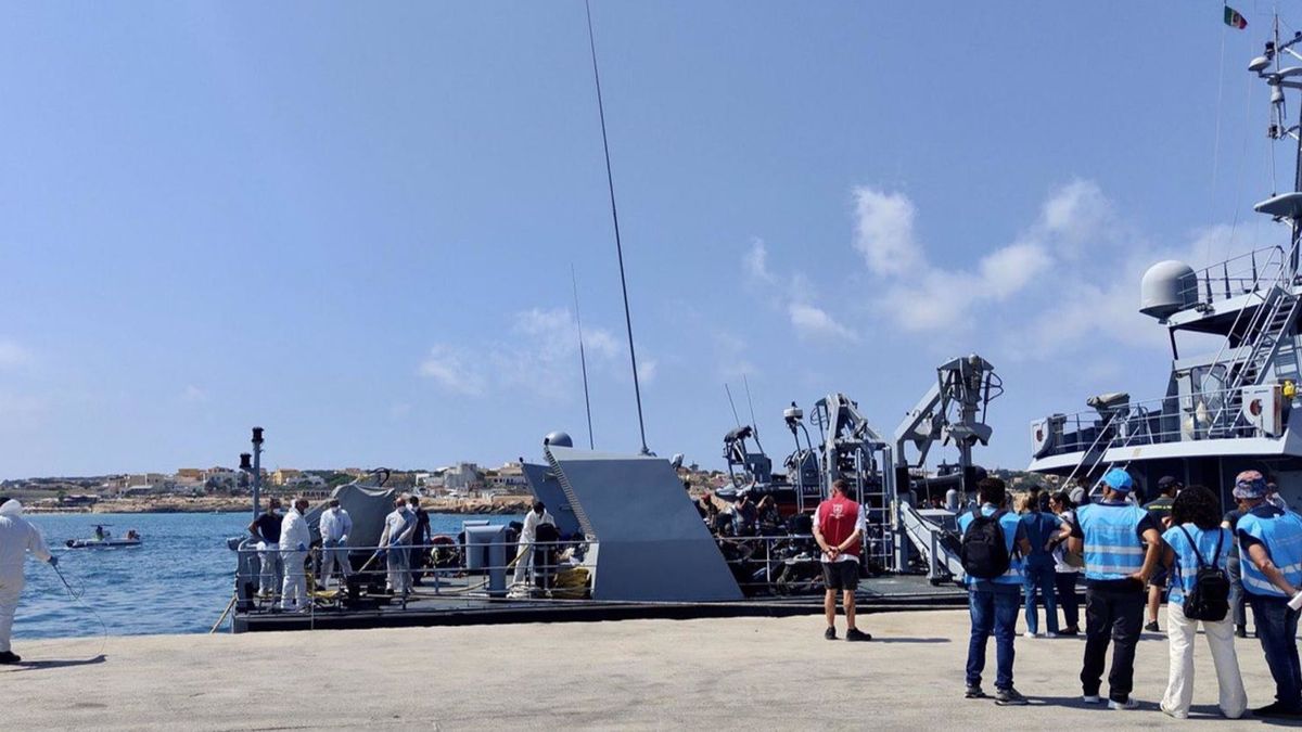 Migrantes llegan a Lampedusa (Italia) Migrantes llegan a Lampedusa (Italia)
