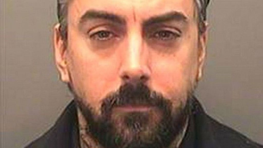 Apuñalan al rockero pedófilo Ian Watkins en una prisión del norte de Inglaterra