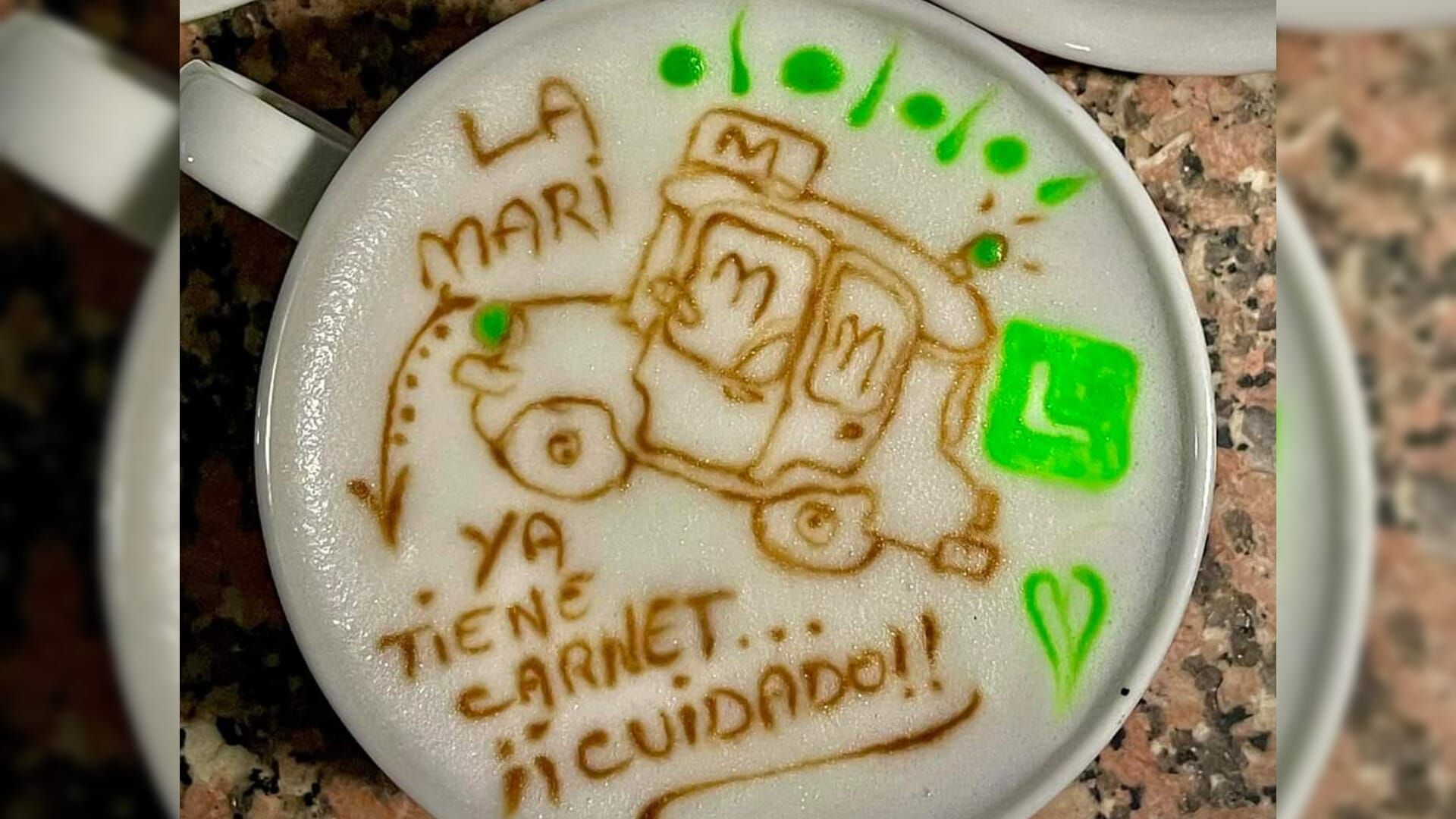 El diseño dedicado a una vecina que se sacó el carné de conducir.