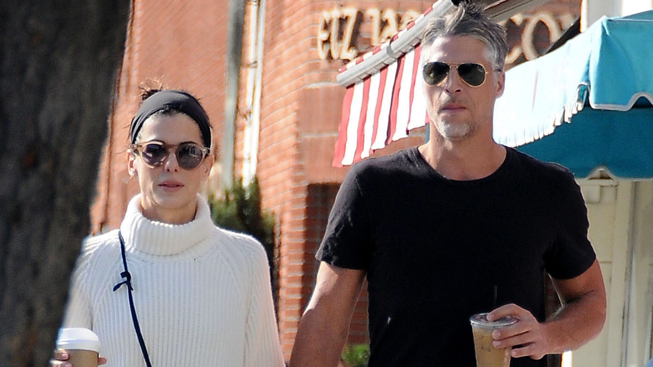 Sandra Bullock y Bryan Randall, en una foto de archivo
