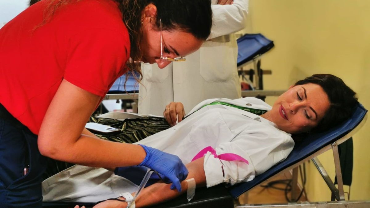 Donante de sangre en el Hospital de Valme de Sevilla