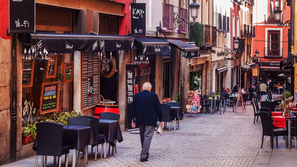 Un barrio céntrico de Barcelona. La ciduad acoge algunos de los barrios más turísticos de España, pero ¿son saludables?