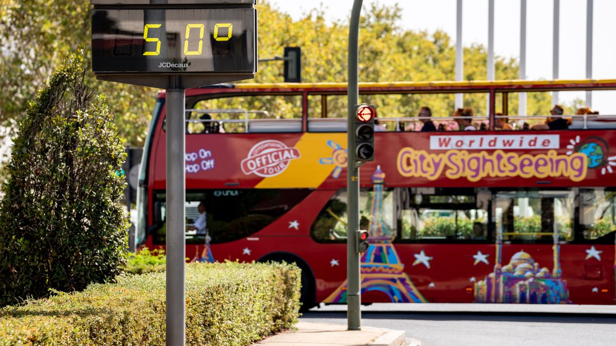 Termómetro marcando 50 grados en Sevilla