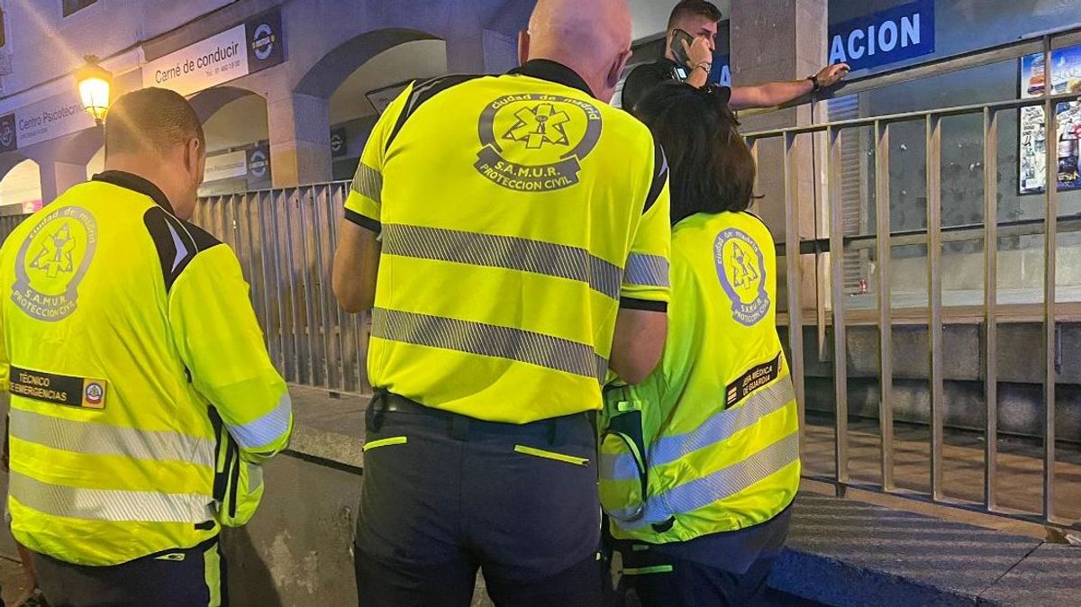 Sanitarios de Emergencias Madrid en una foto de Archivo