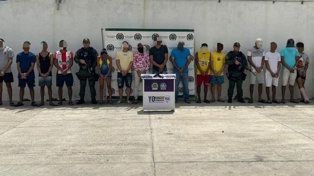 Presuntos miembros del grupo armado Clan del Golfo detenidos por la Policía de Colombia