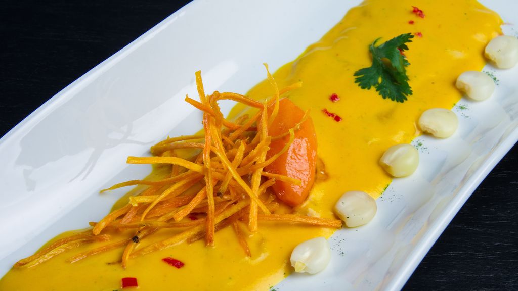 Tiradito al ají. Una verdadera sinfonía de sabores que se puede preparar en base a salmón, atún o bonito.
