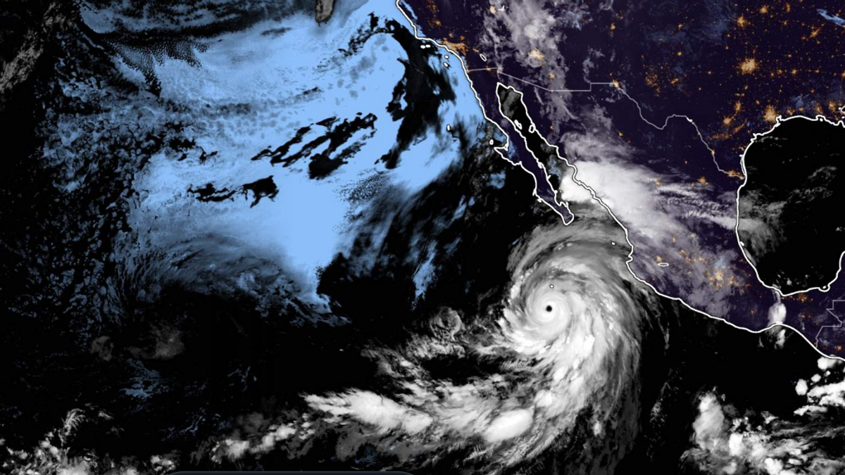 huracán Hilary de categoría 4 se dirige a California