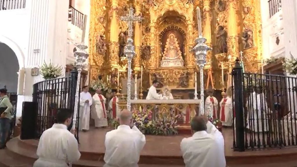 El Rocío Chico vuelve a despertar la devoción de los almonteños