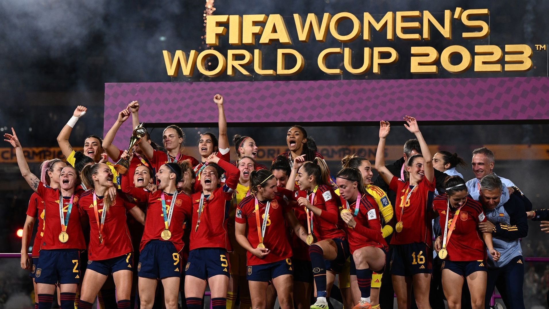 La Celebración De La Selección Española Femenina De Fútbol Tras Ganar ...