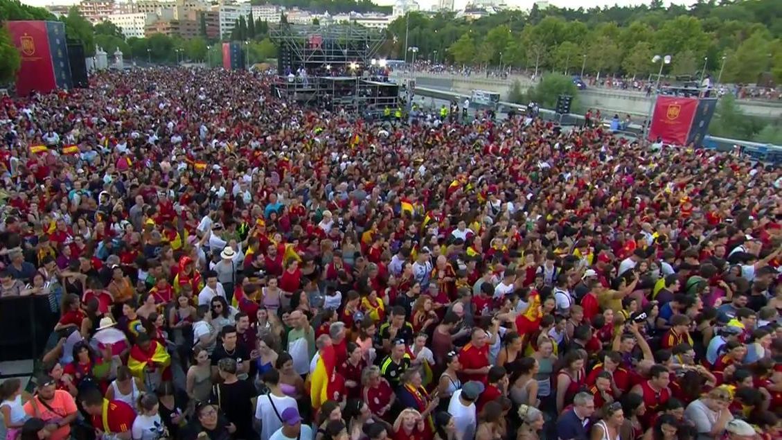 Madrid Río y la histórica celebración de las campeonas del mundo