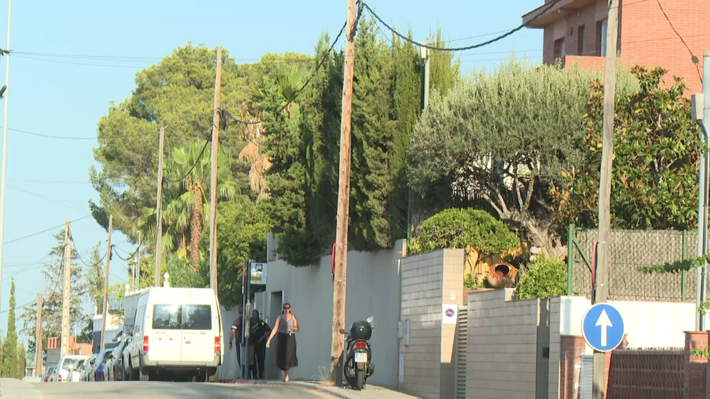 Inmediaciones de la casa okupada en Sant Boi de Llobregat (Barcelona)