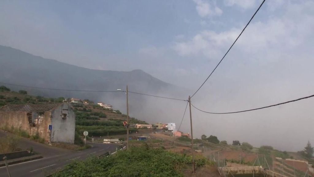 Más de 12 000 desalojados por el incendio de Tenerife