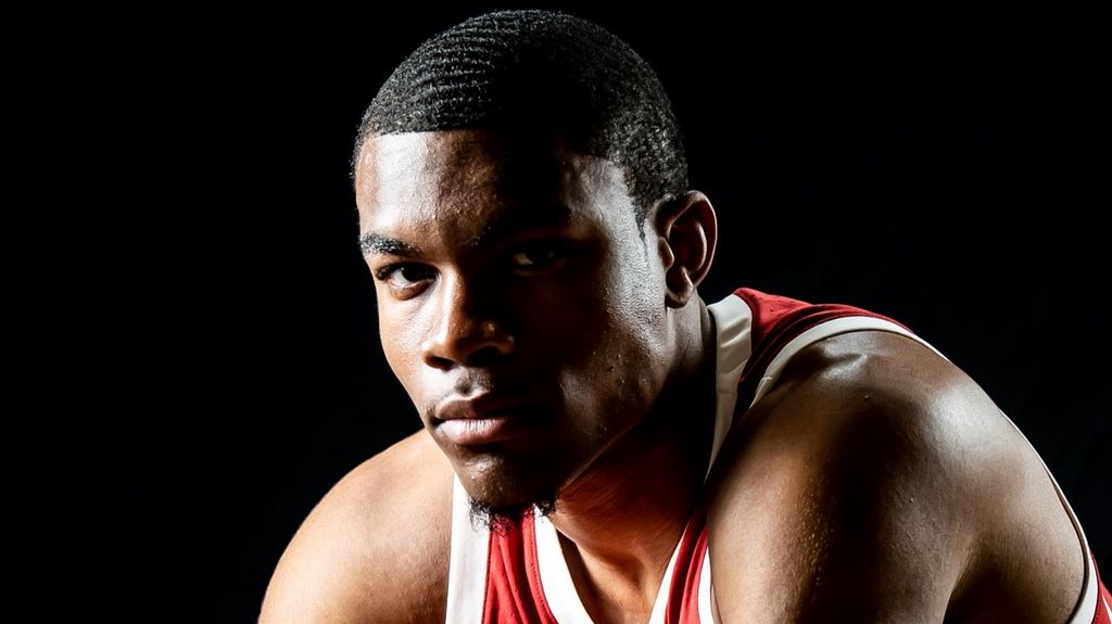 Muere el prometedor jugador de baloncesto estadounidense, Reggie Chaney, a los 23 años