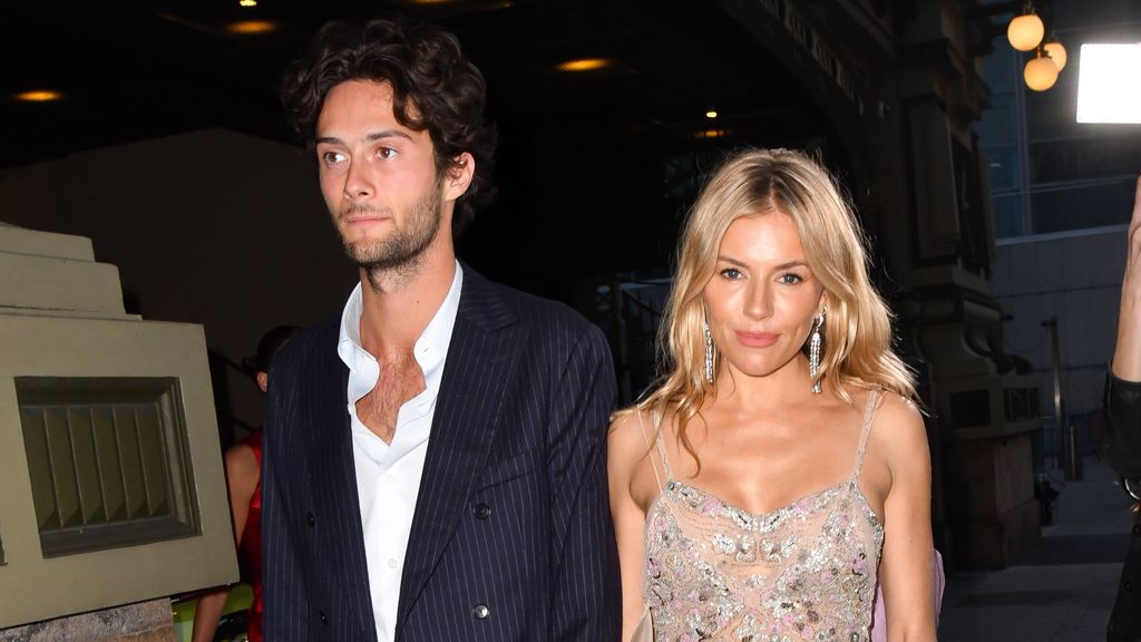 Sienna Miller y Oliver Green esperan su primer hijo juntos