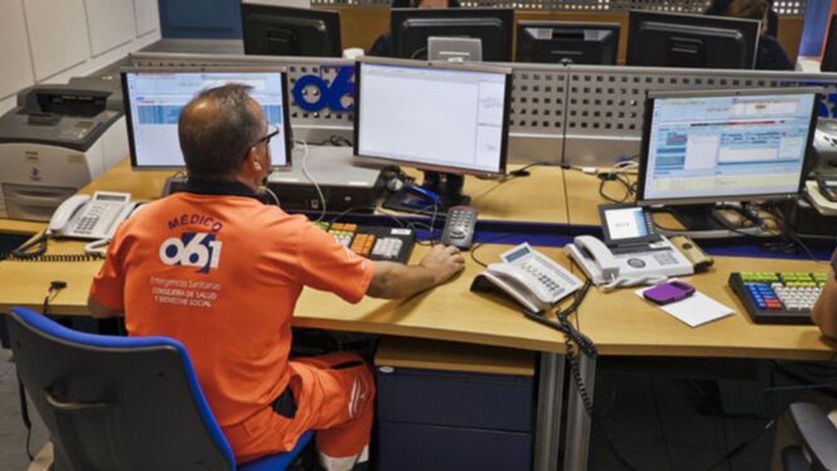 Operador del Servicio Emergencias Sanitarias 061 Andalucía