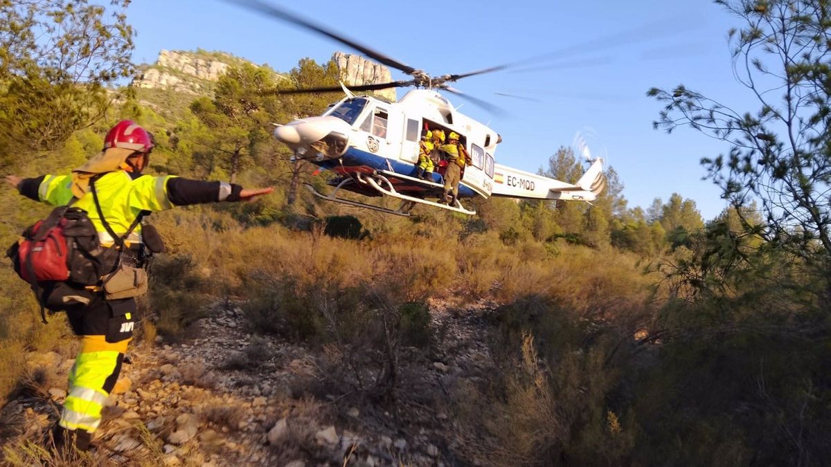 Estabilizado el incendio forestal de Cofrentes tras la retirada de todos los medios aéreos