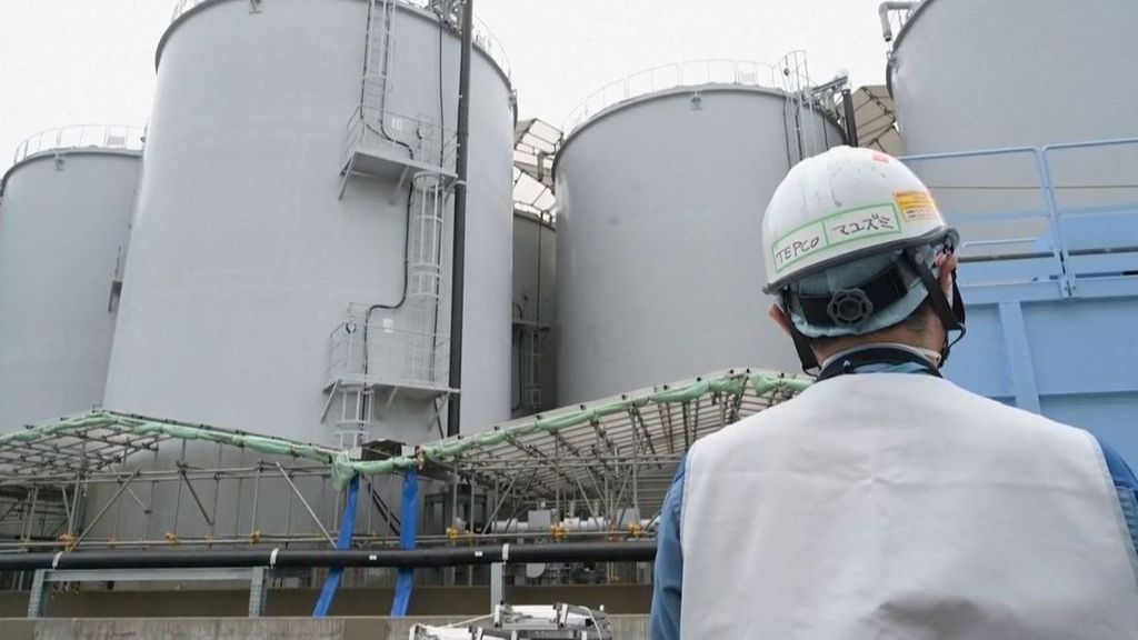 Japón comienza en Fukushima un vertido al océano de aguas radiactivas tratadas