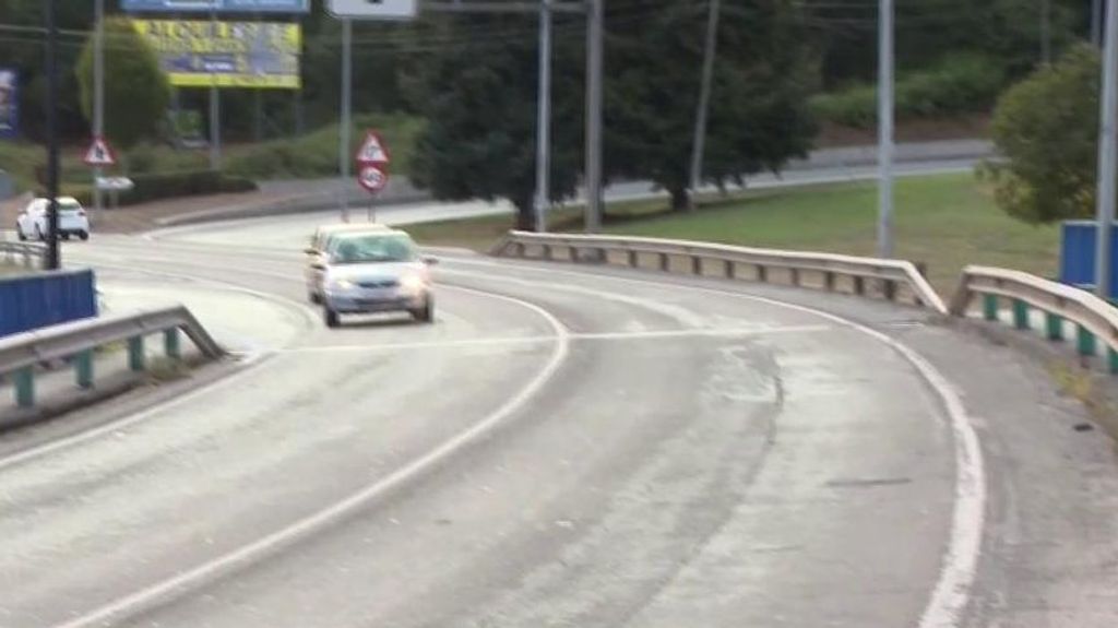 Dos muertos y ocho heridos de gravedad en un choque frontal entre dos coches en Lugo