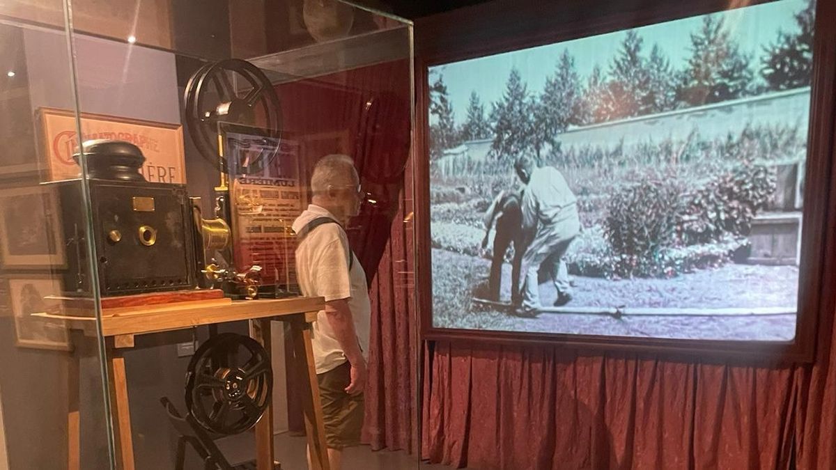 Cinematógrafo de los hermanos Lumière en el Museu del Cinema de Girona