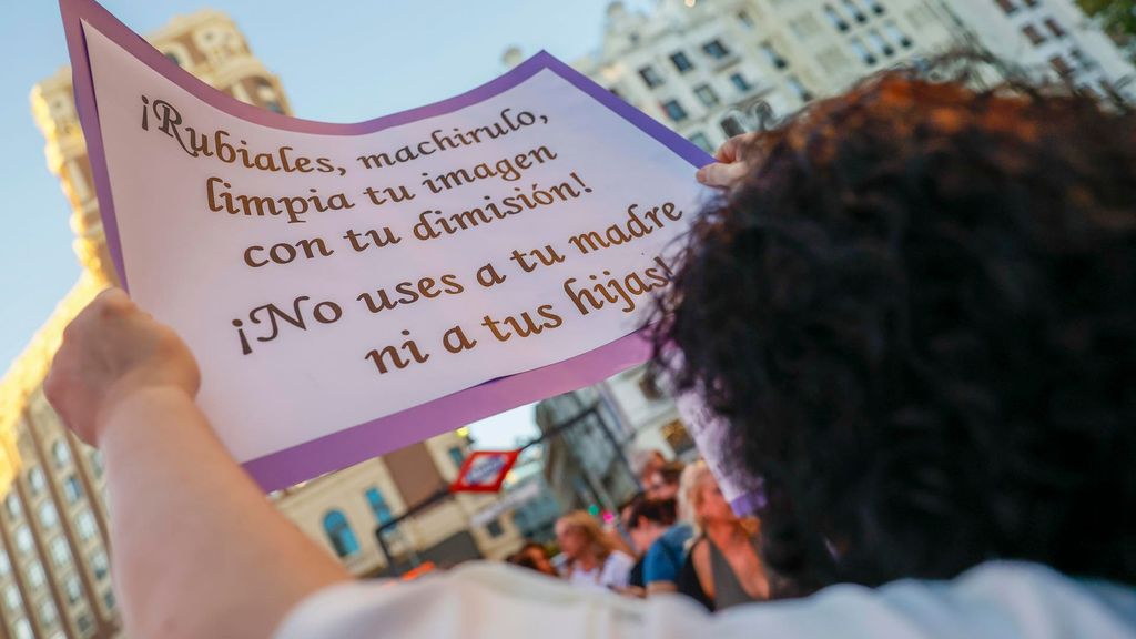 Feministas se manifiestan en Madrid en apoyo a Jenni Hermoso