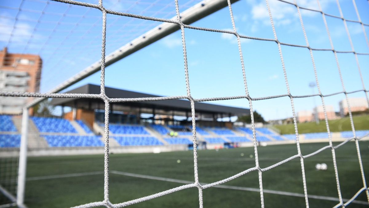 Imagen de archivo campo de fútbol