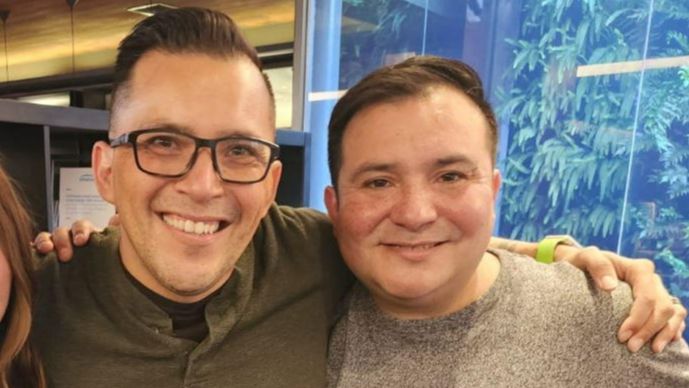 Jimmy Lippert Thyden volvió a reunirse con su familia biológica 42 años después