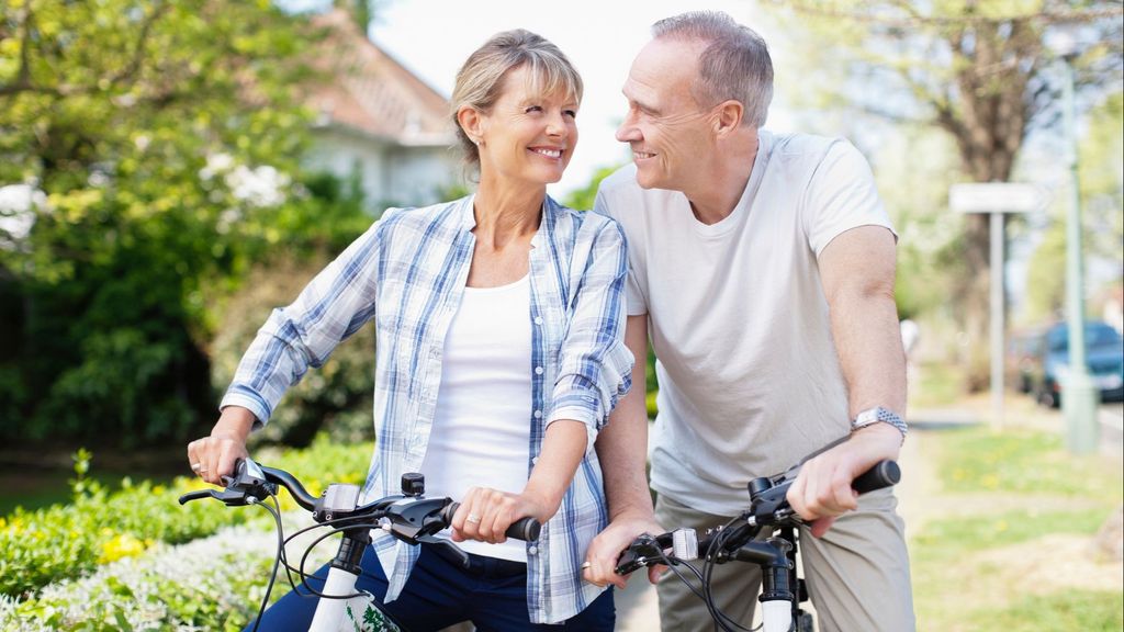 Por qué salir con la bici es un ejercicio perfecto para hacer a partir de los 50