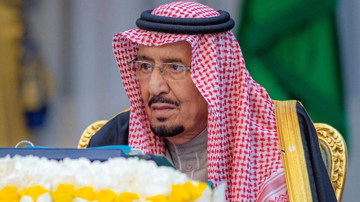 Condenan a muerte a un hombre en Arabia Saudí por escribir mensajes críticos contra el Gobierno