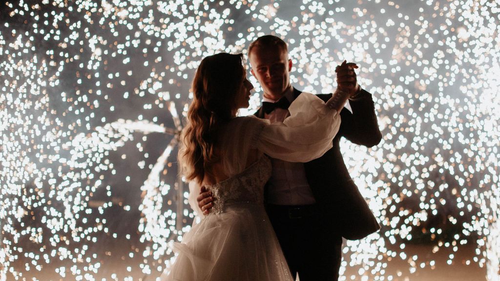 Haz tu baile de boda más divertida con detalles únicos