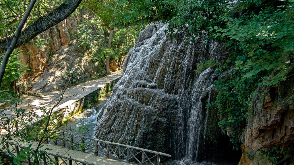 Las 5 cascadas naturales más instagrameables de España