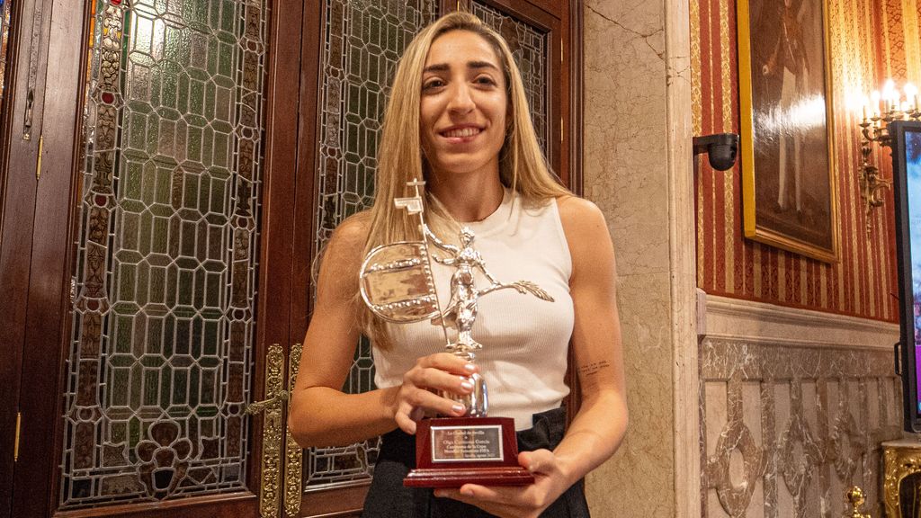 Olga Carmona en el Ayuntamiento de Sevilla