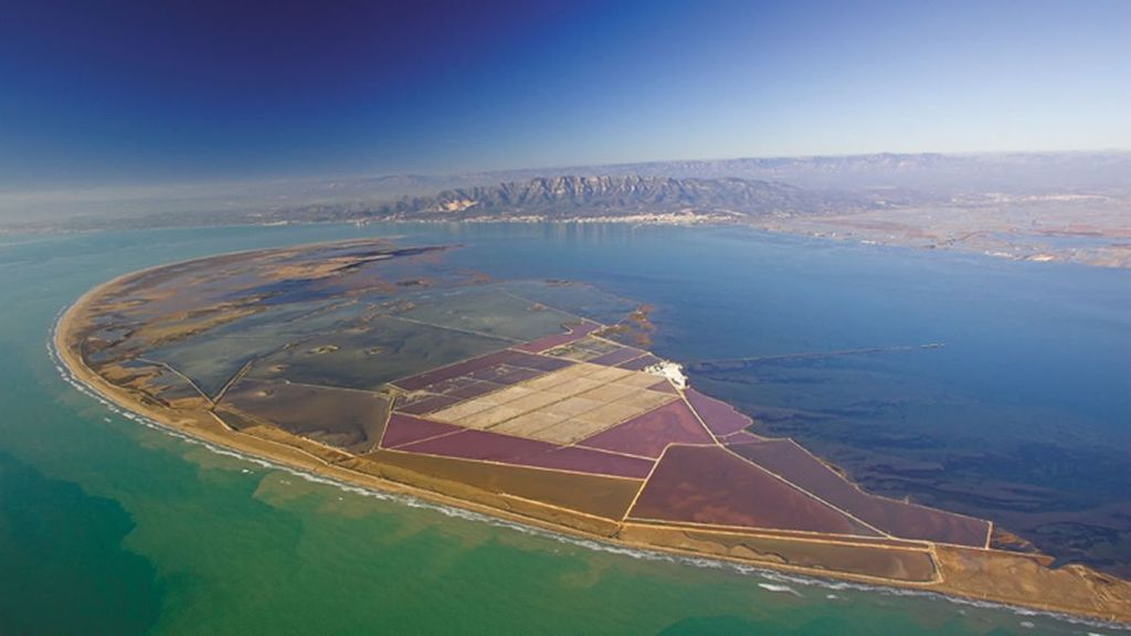 Salines de la Trinitat en Punta de la Banya, en el Delta de l'Ebre