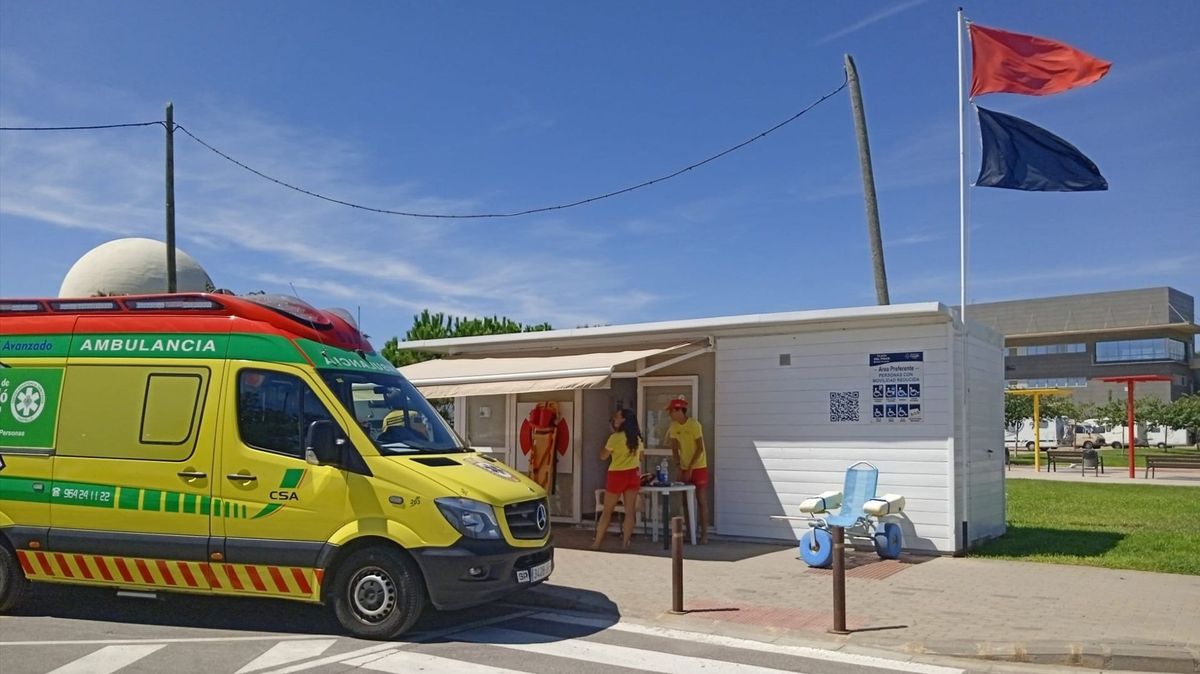 Se prohíbe el baño en dos playas de Castellón por la presencia de aguas fecales