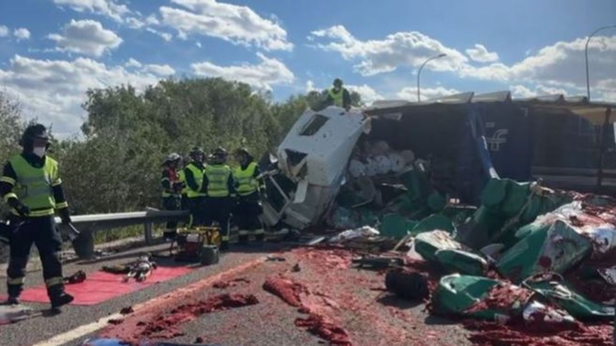 Un camionero muerto y otros dos conductores heridos leves tras chocar tres vehículos en la M-50