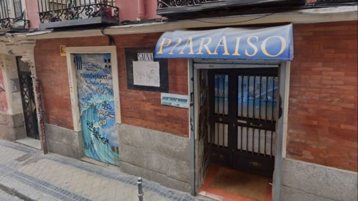 Hospitalizado grave por sobredosis de drogas un usuario de una sauna conocida de Madrid